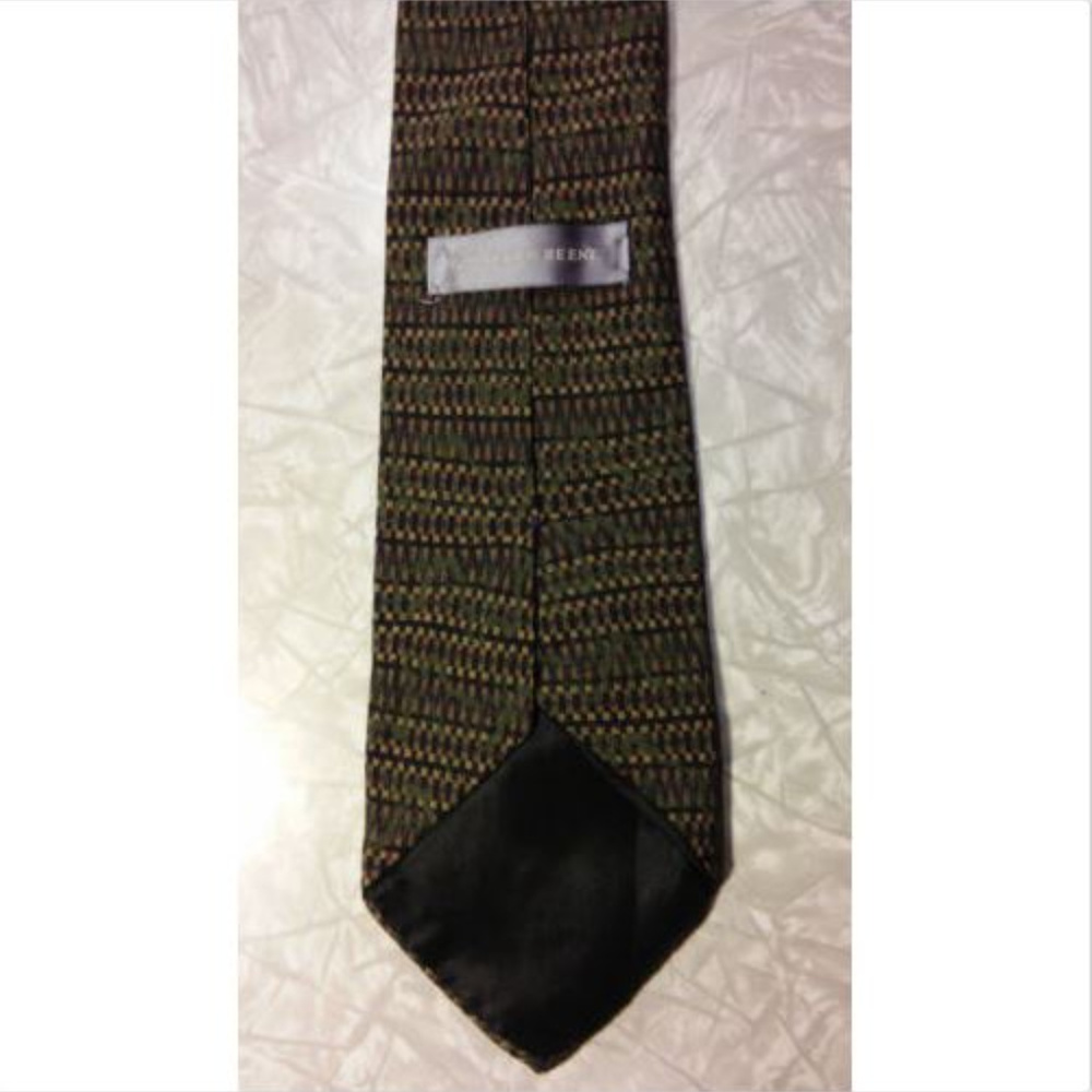 *Geoffrey Beene Tie ~ Squiggles Diamonds Railroad - Picture 2 of 4